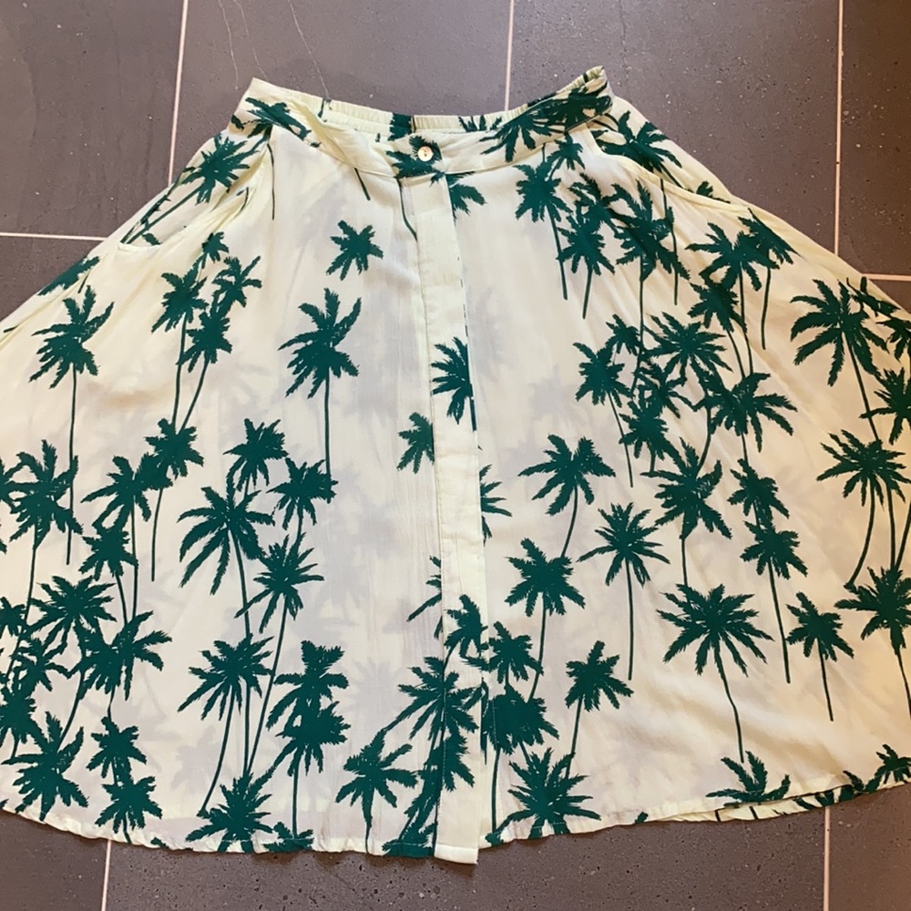 Ava Sky Fighting Eel Palm Tree Midi Button-front Skirt Size Med